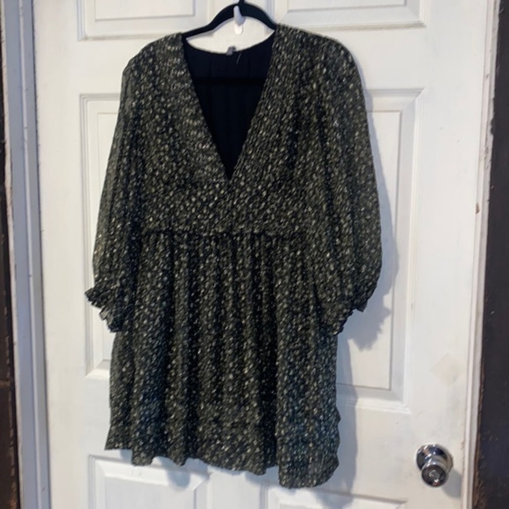 Urban outfitters‎ metallic gold and black /green chiffon dress medium